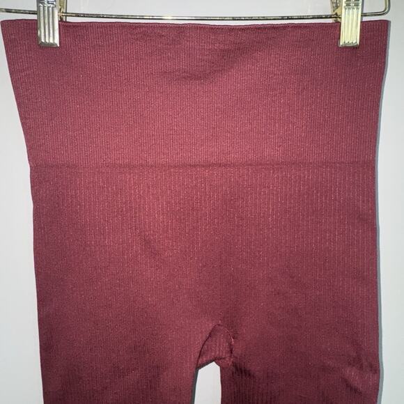 Spanx Look at Me Now Leggings Sz L Maroon Ribbed Red High Rise Waisted Burgundy - Picture 7 of 9